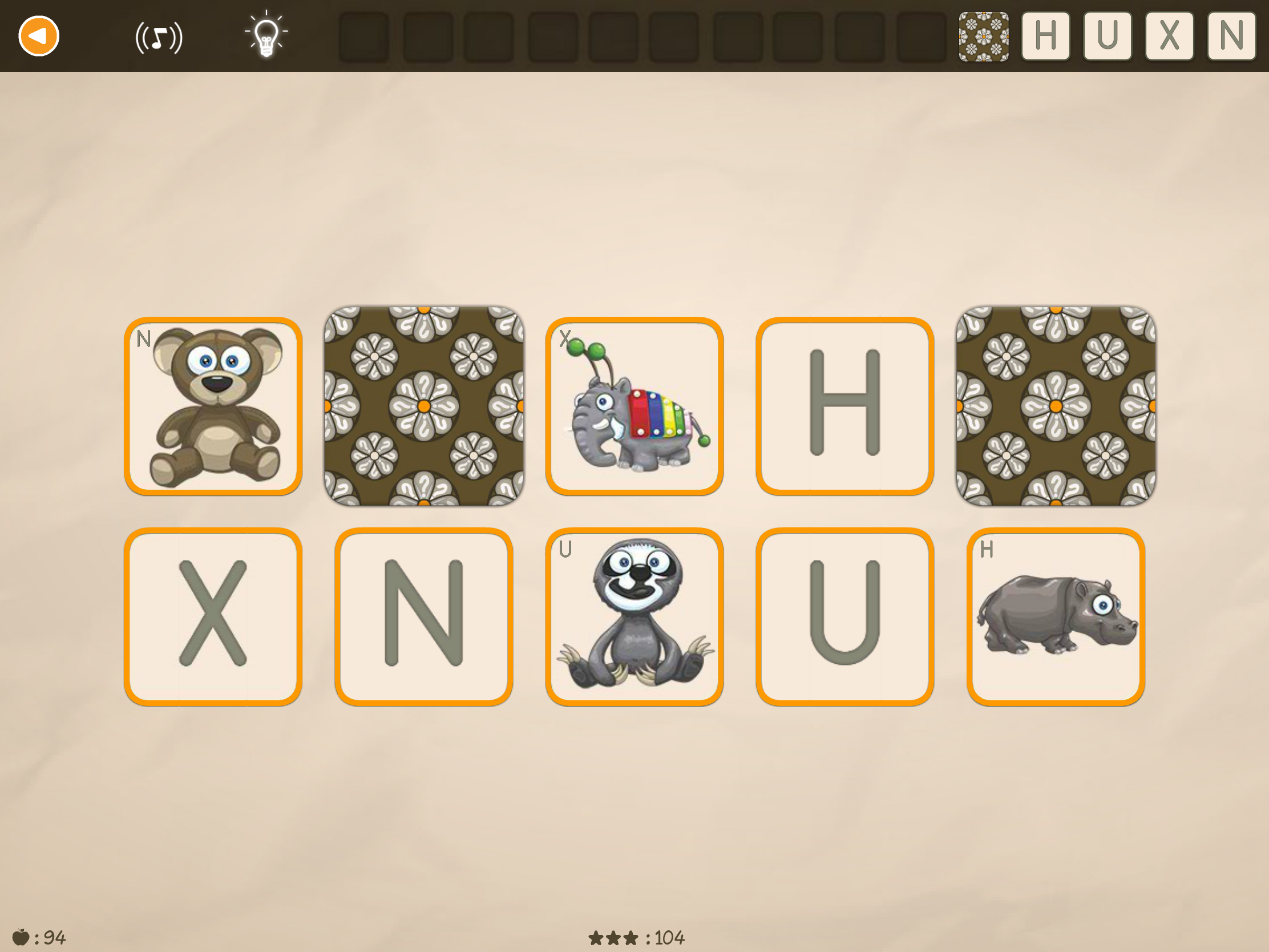 Jeu de mémoire avec des lettres et des animaux dans l'application ABC avec Yeti.
